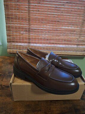 QJN Women's Loafers (Brown) Size 10 NWT